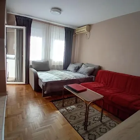 Jelena Apartman